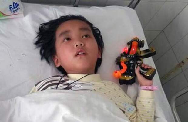 Чэнь Сяотянь спас жизнь своей матери страдающей заболеванием почек